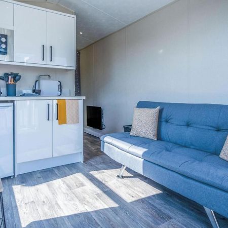 The Studio - 1 Bedroom Cabin - Amroth Zewnętrze zdjęcie