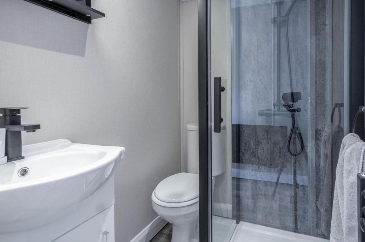 The Studio - 1 Bedroom Cabin - Amroth Zewnętrze zdjęcie