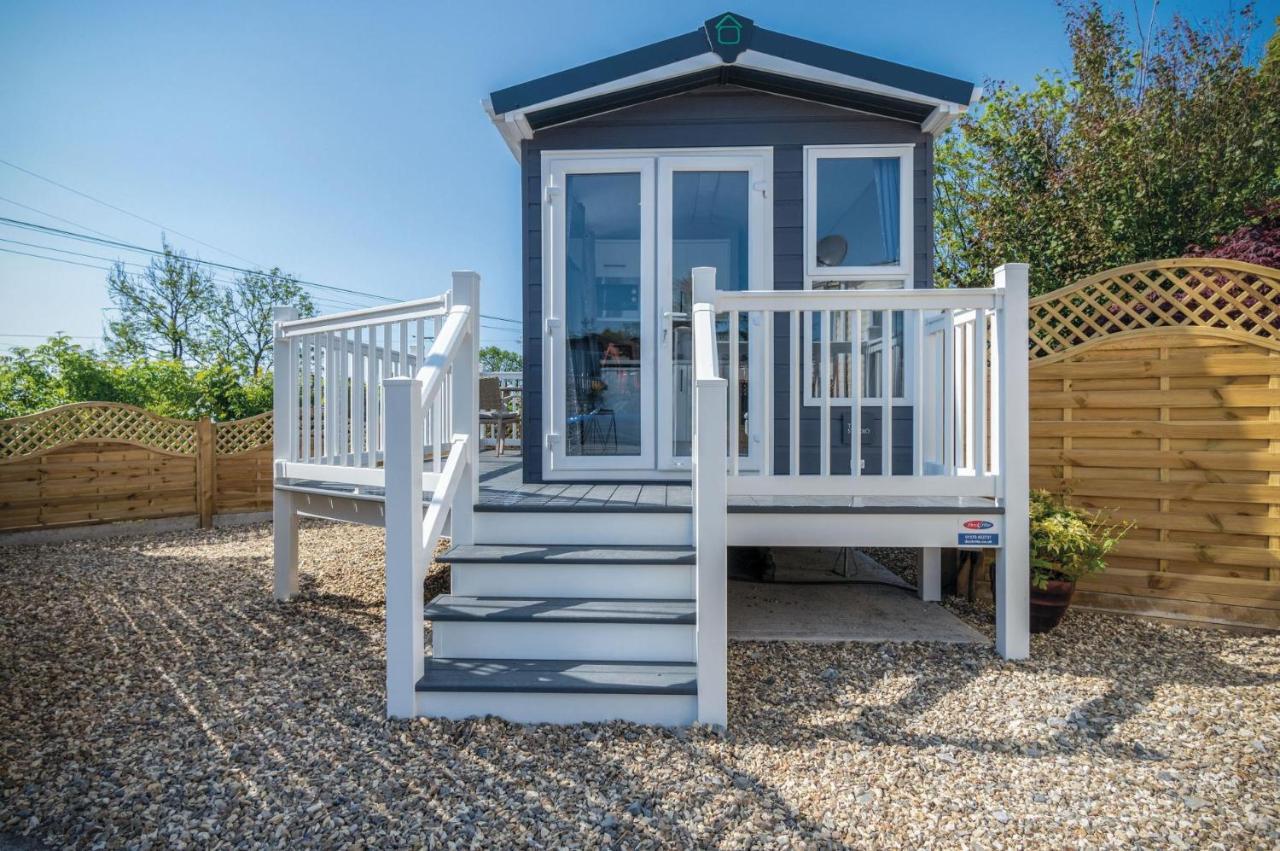 The Studio - 1 Bedroom Cabin - Amroth Zewnętrze zdjęcie